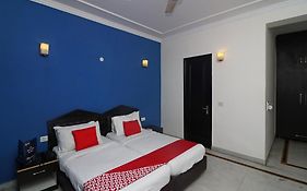 Hotel O Golden Cafe